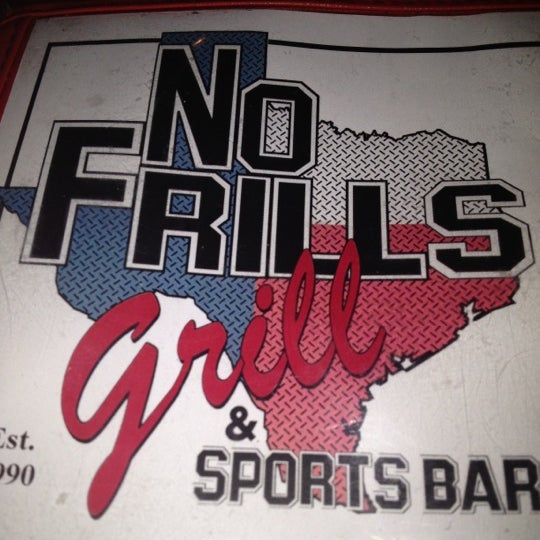 4/1/2012 tarihinde Wendy E.ziyaretçi tarafından No Frills Grill &amp; Sports Bar - Arlington, TX'de çekilen fotoğraf