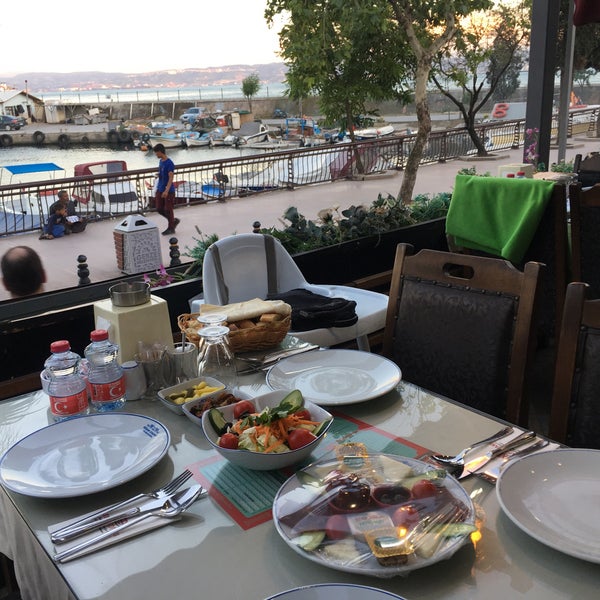 Das Foto wurde bei Kebap Diyarı Restaurant von 〽️rt 🦁 G. am 6/13/2017 aufgenommen
