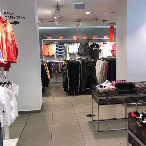 H&m in cheap kamla nagar