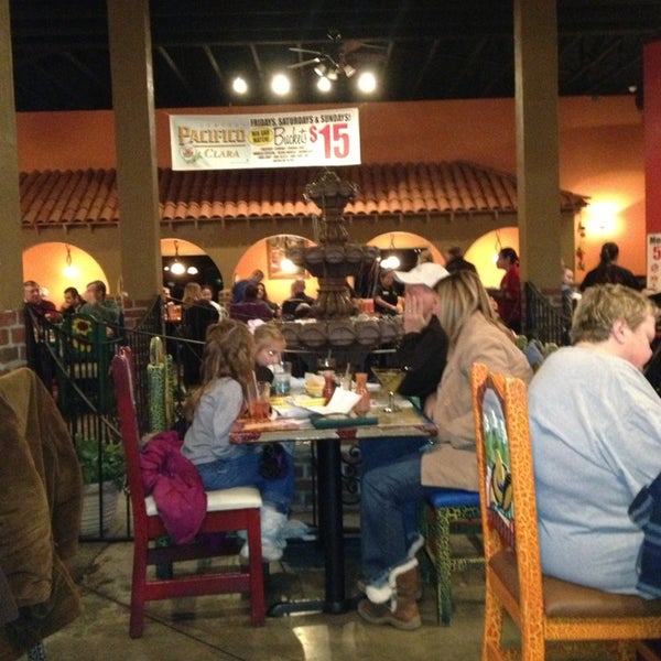 1/26/2013 tarihinde Steve T.ziyaretçi tarafından La Mesa Mexican Restaurant'de çekilen fotoğraf