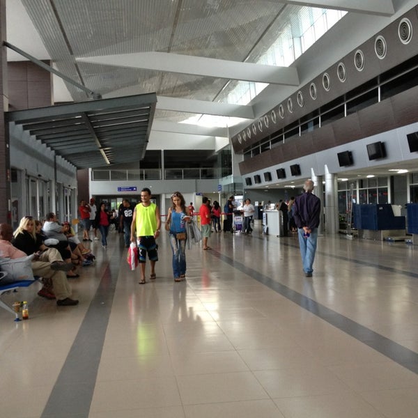 Photo taken at Aeropuerto Internacional Enrique Malek (DAV) by Rommel Hans T. on 2/3/2013