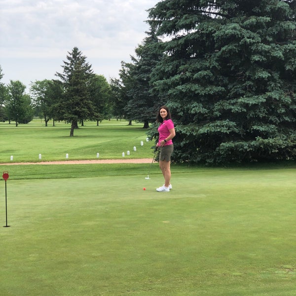 Mid Vallee Golf Course 3850 Mid Valley Dr