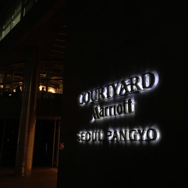 10/25/2019 tarihinde Duaziyaretçi tarafından Courtyard Marriott Seoul Pangyo'de çekilen fotoğraf
