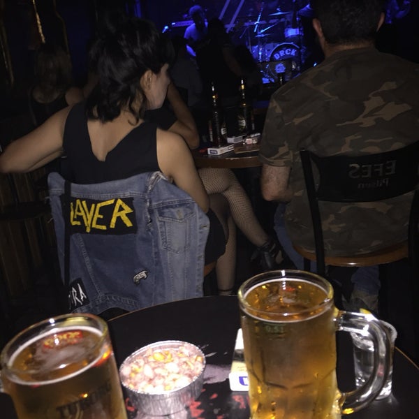 Photo taken at Dorock Heavy Metal Club by Makan on 7/27/2018