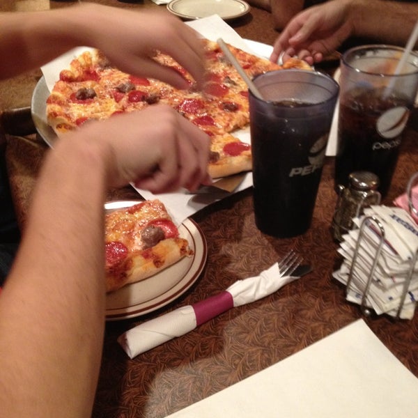 Tom's Pizza 1 tip from 114 visitors