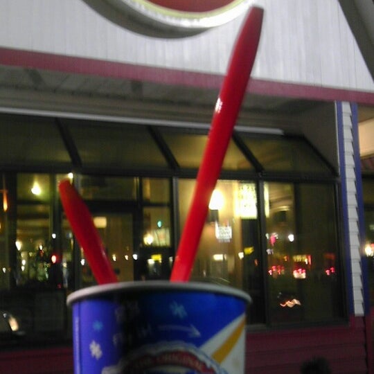 Dairy Queen 801 E Yakima Ave