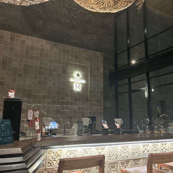 Foto scattata a Starbucks Reserve da Abdulmohsen il 8/2/2023