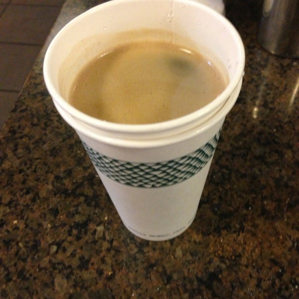 Foto tirada no(a) Peet&#39;s Coffee &amp; Tea por Advice 4. em 1/8/2013