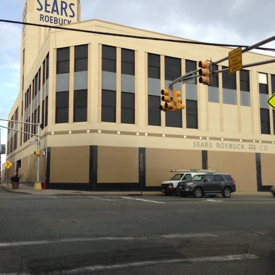 Sears (Now Closed) Hardware Store in Hackensack