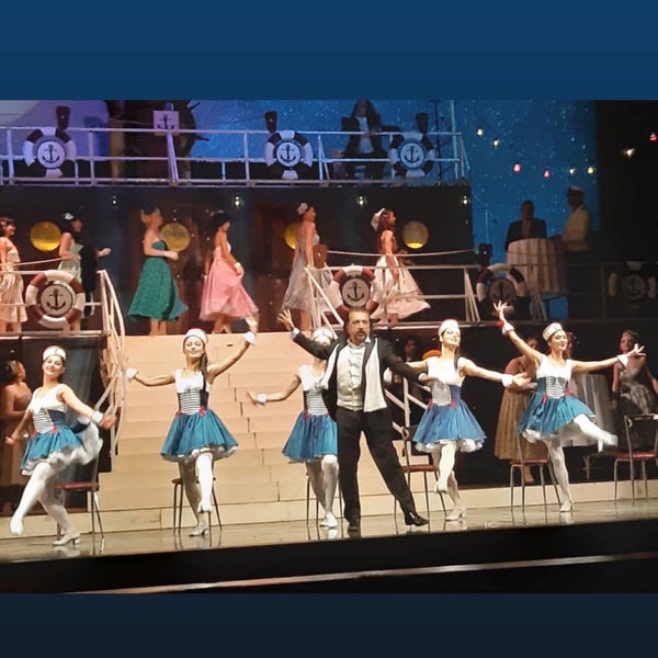 รูปภาพถ่ายที่ Antalya Devlet Opera ve Balesi โดย Tuğçe Ö. เมื่อ 11/23/2019
