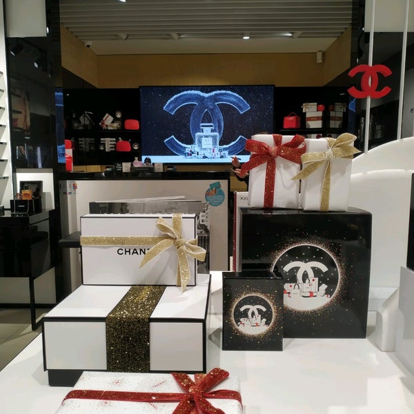 CHANEL FRAGRANCE \u0026 BEAUTY - Cosmetics 