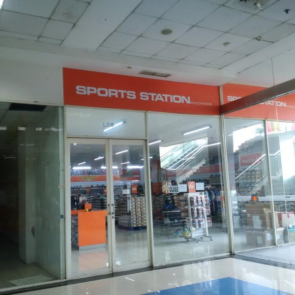 The Sports Warehouse Depok Town Square Depok Jawa Barat