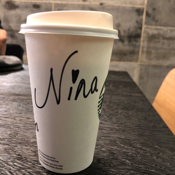 10/6/2019 tarihinde Jelena S.ziyaretçi tarafından Starbucks'de çekilen fotoğraf
