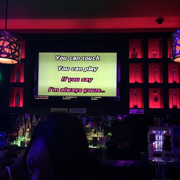Foto scattata a Sing Sing Karaoke - Miami Beach da Marina V. il 8/6/2015