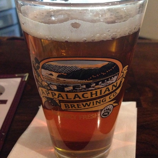 Foto scattata a Appalachian Brewing Company da Brian S. il 12/1/2014