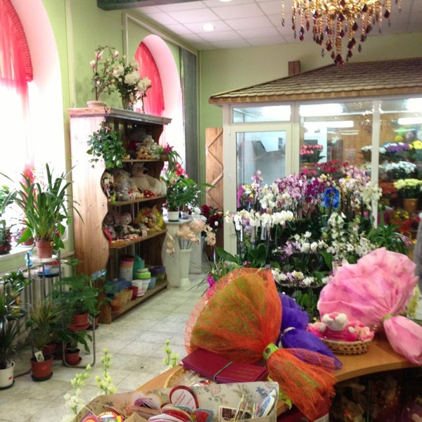 цветочный магазин отрадная. цветы отрадное москва. оптовые базы цветов рядом. ассортимент цветочного магазина. москва магазины м отрадное.