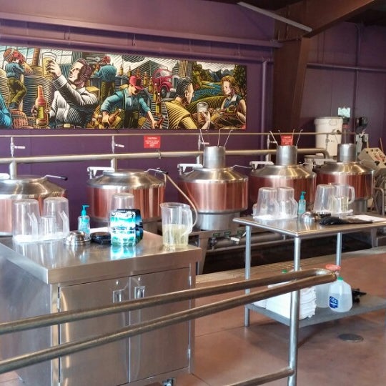 รูปภาพถ่ายที่ Vine Park Brewing Co. โดย JVC เมื่อ 4/8/2014