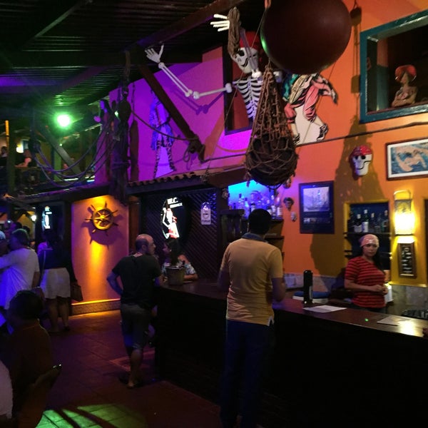 รูปภาพถ่ายที่ Pirata Bar โดย Martin S. เมื่อ 1/8/2019