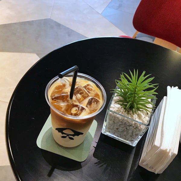 Foto tirada no(a) Double B Coffee &amp; Tea por عبدالعزيز em 10/11/2018