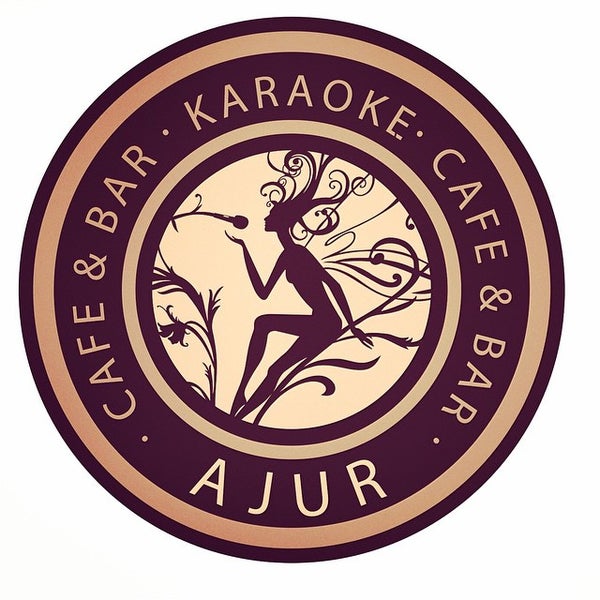 Photo prise au Karaoke &amp; Bar AJUR par BBQ K. le9/20/2014
