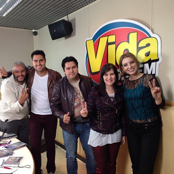 Das Foto wurde bei Rádio Vida FM 96.5 von Marcelinho M. am 9/22/2013 aufgenommen