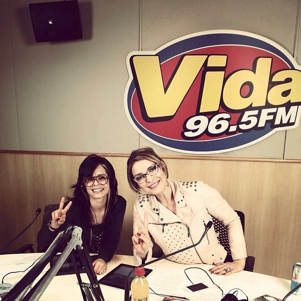 11/8/2013에 Marcelinho M.님이 Rádio Vida FM 96.5에서 찍은 사진