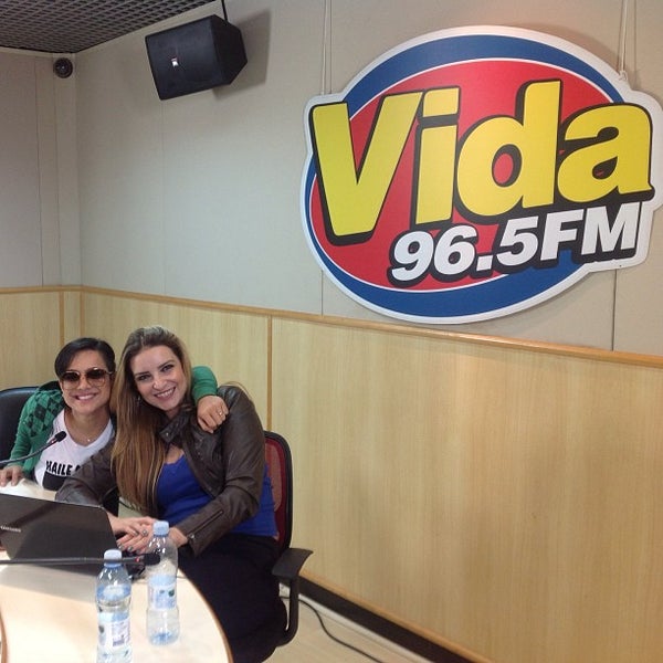 Das Foto wurde bei Rádio Vida FM 96.5 von Marcelinho M. am 4/4/2013 aufgenommen