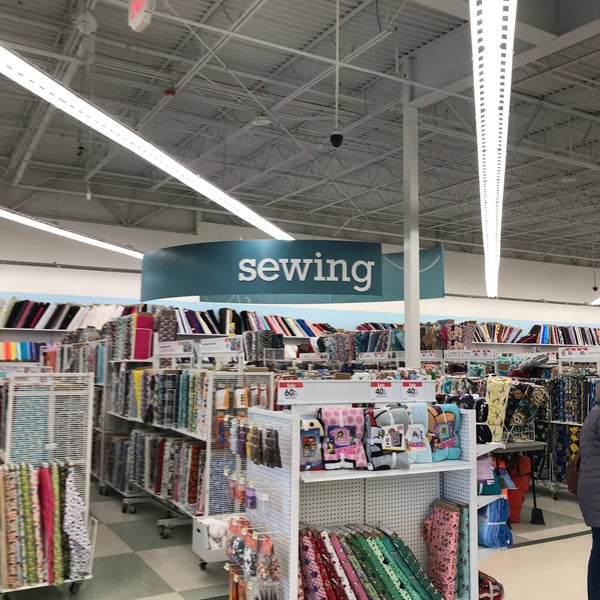 JOANN Fabrics and Crafts Textilgeschäft in Roseville