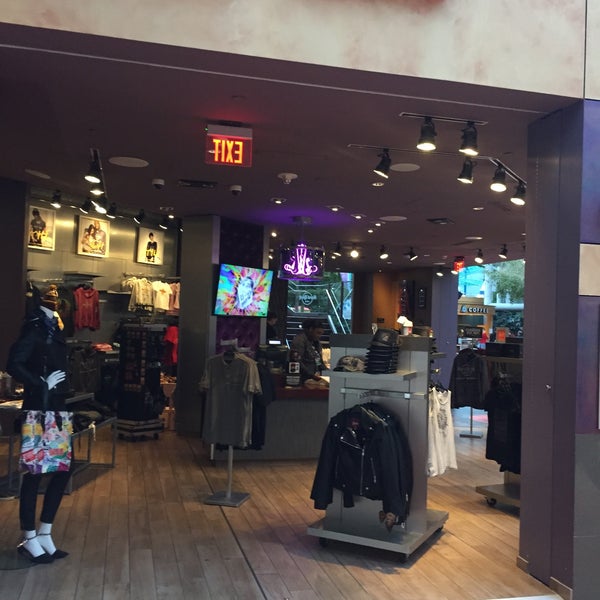 2/5/2018 tarihinde Jason H.ziyaretçi tarafından Hard Rock Cafe Mall of America'de çekilen fotoğraf