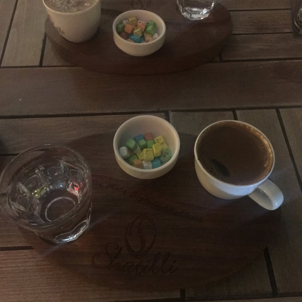 Foto scattata a Shatilli Cafe Xtra da Nur Ö. il 8/24/2019