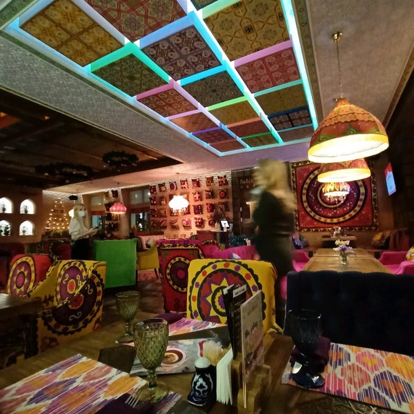 Чайхона лаунж 1. Чайхона павлин мавлин. Чайхана ялта. Чайхана павлин мавлин. Чайхана павлин мавлин ялта.