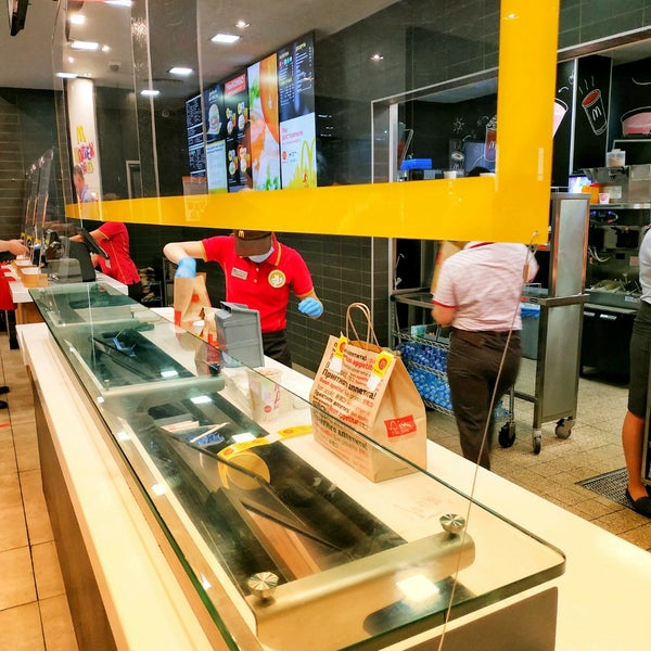 Photo taken at McDonald&#39;s by Denis G. on 7/14/2020