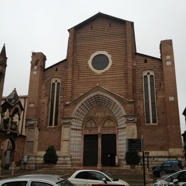 Basilica di Sant'Anastasia Church in Verona Basilica di Sant'Anastasia Church in Verona