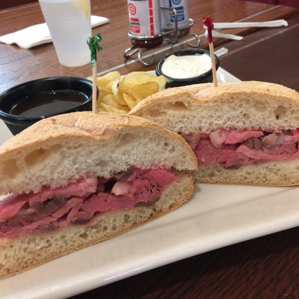 Photo taken at Lawry&#39;s Carvery by Philip on 3/7/2018
