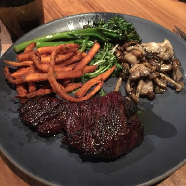 Foto scattata a Nick + Stef’s Steakhouse da Philip il 5/10/2018