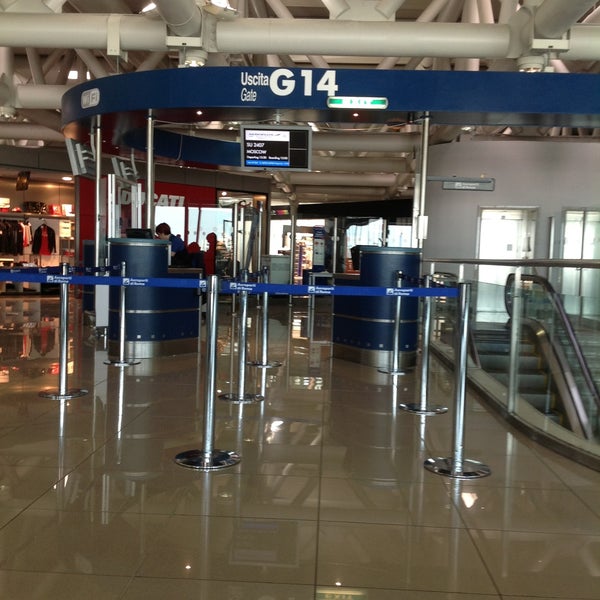 Терминал 14. Gates g5-25 Airport.