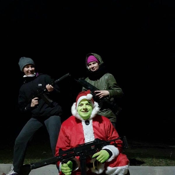 Can't wait for Christmas :) Awesome "Grinch" scenario.
