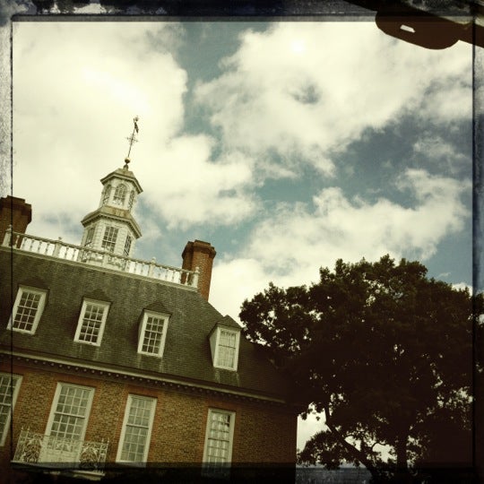 Photo taken at Colonial Williamsburg Regional Visitor Center by Keith N. on 9/19/2012