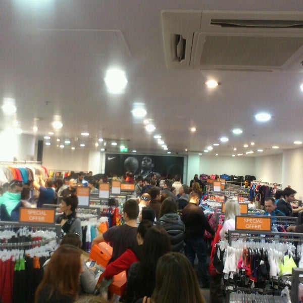 outlays nike store near by me