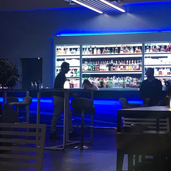 4/6/2018 tarihinde Haifa N.ziyaretçi tarafından The Ritz-Carlton Bleu Lounge &amp; Grill'de çekilen fotoğraf