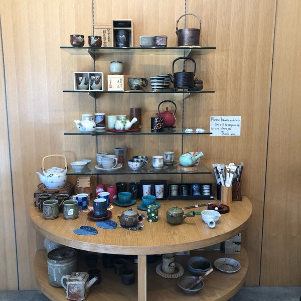 5/5/2019 tarihinde Sara J.ziyaretçi tarafından Tea Master Matcha Cafe and Green Tea Shop'de çekilen fotoğraf