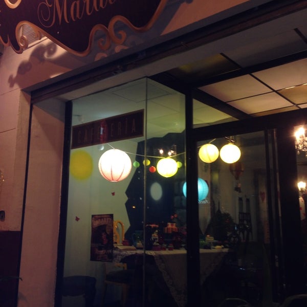 Foto scattata a El Café De Las Maravillas da HaChe M. il 2/15/2014