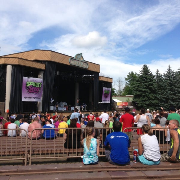 Timberwolf Amphitheatre 5688 Kings Island Drive