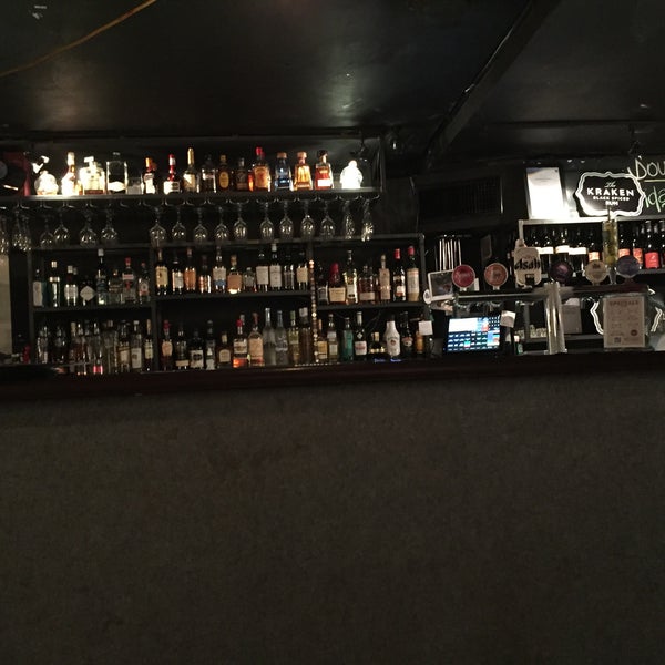 11/3/2016에 Michael G.님이 Brew Cafe &amp; Wine Bar에서 찍은 사진