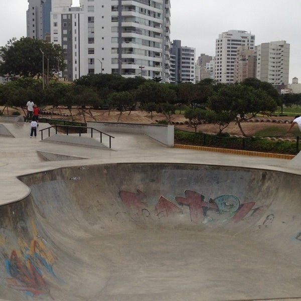 Photo taken at Skate Park de Miraflores by Victoria S. on 1/28/2013