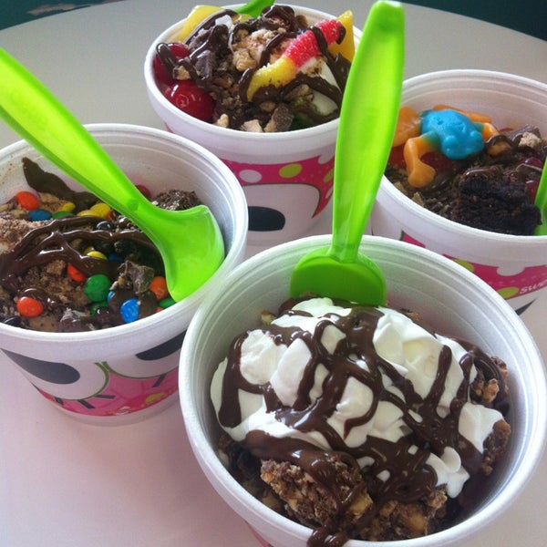 Sweet Frog Frozen Yogurt Frozen Yogurt Shop in Potomac Mills