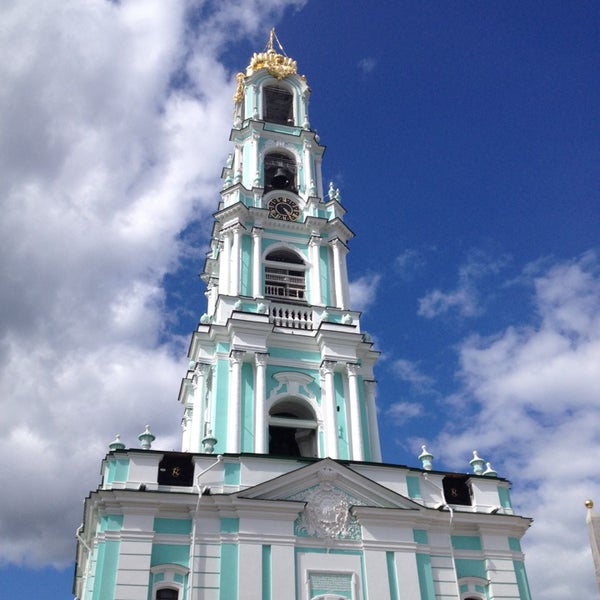 Колокольня Троице Сергиева монастыря