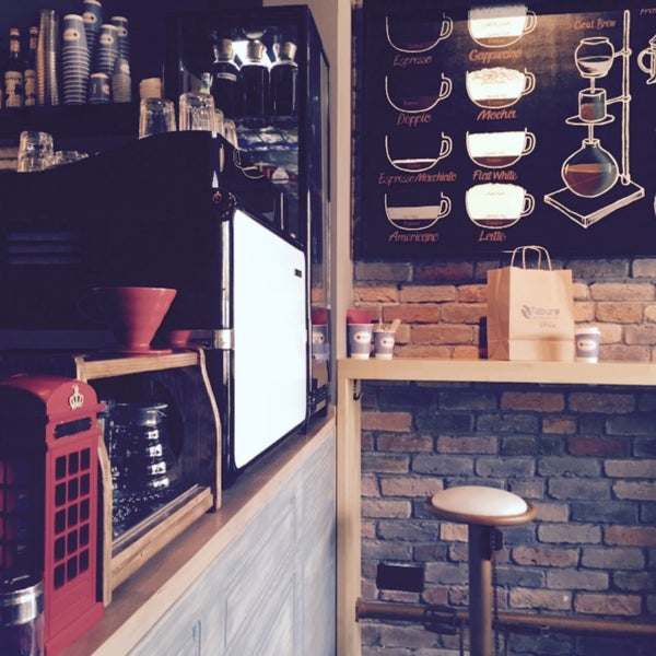 4/26/2015 tarihinde Hande K.ziyaretçi tarafından Tabure Coffee'de çekilen fotoğraf
