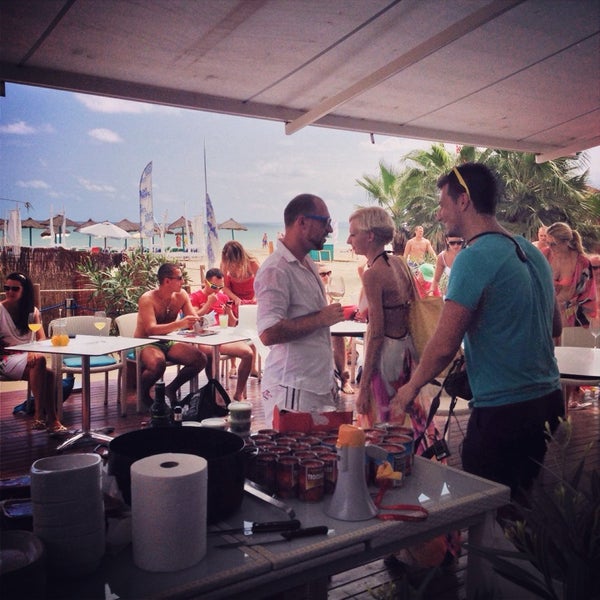 Foto diambil di St.Tropez Beach Bar &amp; Restaurant IBIZA oleh Lexx B. pada 8/27/2013