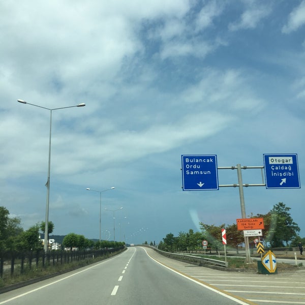 Ordu - Giresun Yolu - Gülyalı'da Yol'da fotoğraflar